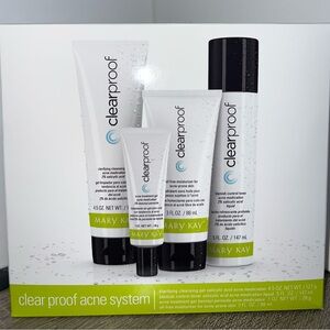 Mary Kay Clear Proof Acne Treatment Set - New